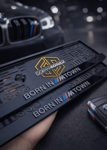 Born In M Town Premium Plakalık